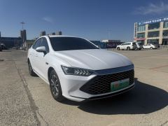 BYD Qin PLUS DM-i Honor Edition 1.5L 55km Leading Edition - ფოტო 2