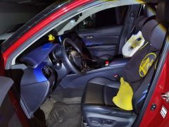 Toyota C-HR 2.0L Luxury - фото 11