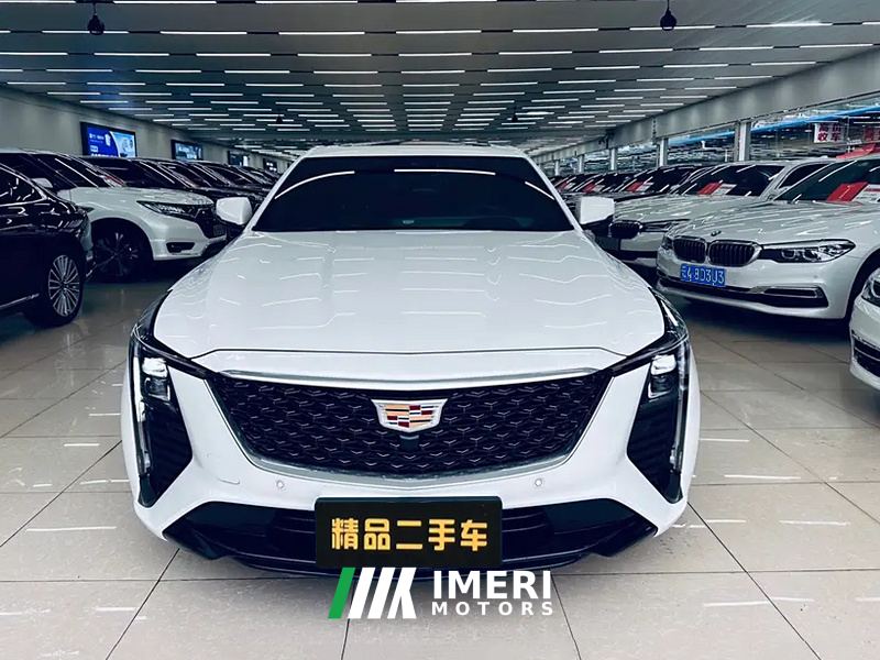 Cadillac CT5 28T Fashion Edition - автомобиль из Китая