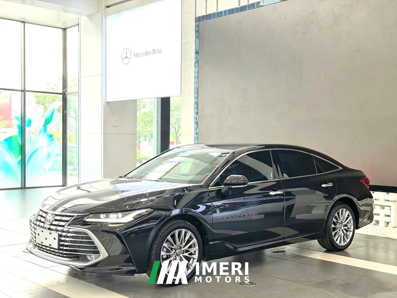 Toyota Avalon Dual-Engine 2.0L Prestige Edition