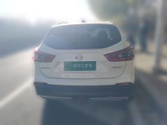 Nissan Qashqai 2.0L Luxury Edition - ფოტო 3