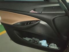 Buick GL6 323T Luxury Version - ფოტო 12