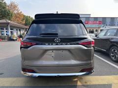 Toyota Sienna Dual-Engine 2.5L 4WD Prestige Edition - фото 13