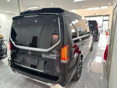 Mercedes-Benz V-Class V 300 L Long Wheelbase Luxury Edition - фото 15
