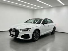Audi A4L 200 Million Units Joyful Edition 40 TFSI Luxury Dynamic - фото 1