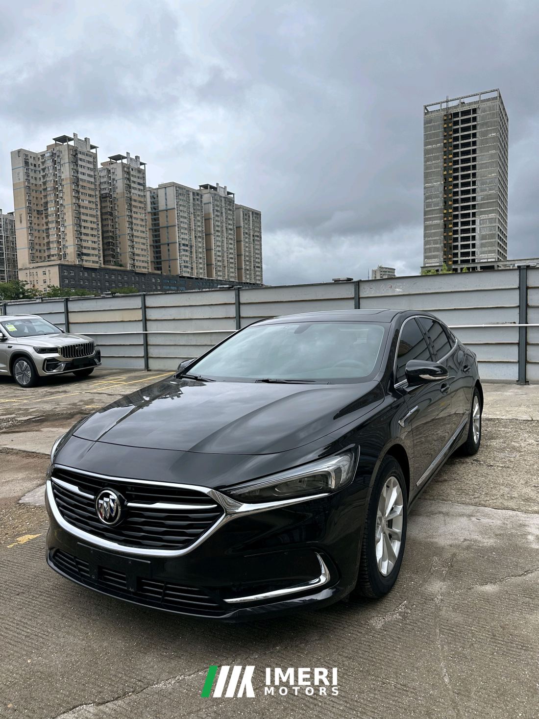 Buick Lacrosse Junyue 552T Luxury Edition - автомобиль из Китая