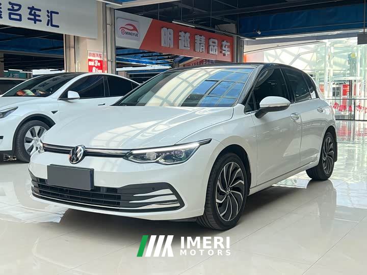 Volkswagen Golf Facelift 280TSI DSG Pro - ავტომობილი ჩინეთიდან