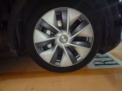 Tesla Model Y Standard Range Edition - photo 10