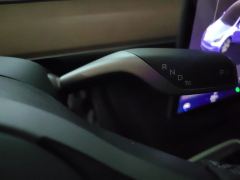 Tesla Model Y Standard Range Edition - photo 17