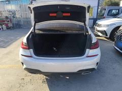 BMW 3 Series 325Li M Sport Package - ფოტო 18