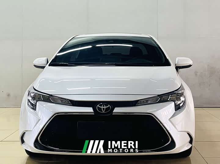 Toyota Corolla 1.8L CVT Luxury - автомобиль из Китая