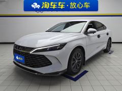 BYD Qin L DM-i 1.5L 80km Leading Edition - фото 1