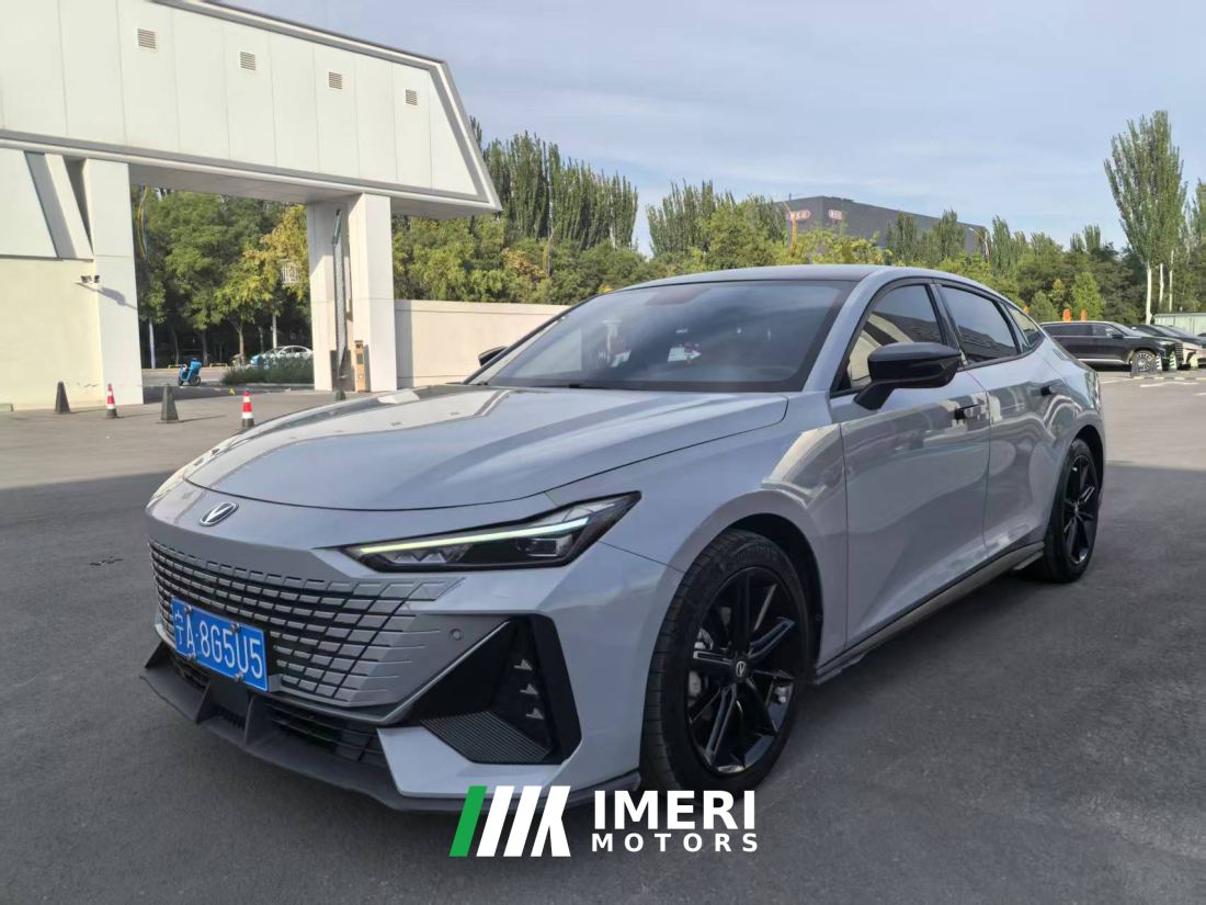 Changan UNI-V 1.5T Premium Version - ავტომობილი ჩინეთიდან