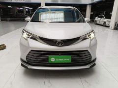 Toyota Sienna 2.5L Hybrid AWD Premium - photo 2