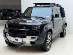 Land Rover Defender 110 3.0T P400 Dark Edition - ფოტო 3