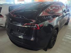 Tesla Model Y Rear-Wheel Drive - ფოტო 6