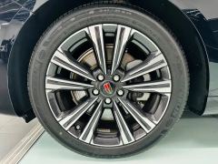 FAW Hongqi H9 2.0T Smart Flagship Edition 5-seater - фото 8