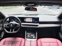 BMW 5 Series 525Li Luxury Package - фото 4
