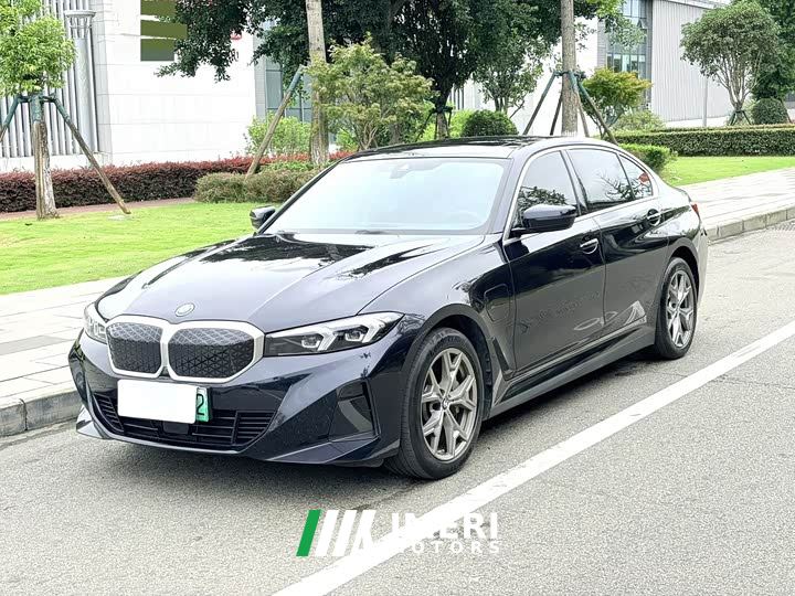 BMW i3 eDrive 35 L