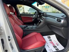 Genesis G70 2.0T Hunt Edition Rear-Wheel Drive Luxury Shooting Brake - photo 12
