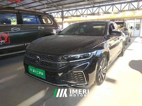 2021 Volkswagen Passat 330TSI Starry Sky Luxury Edition - автомобиль из Китая