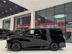 Toyota Vellfire Crown Hybrid 2.5L Executive Premier Edition - photo 9