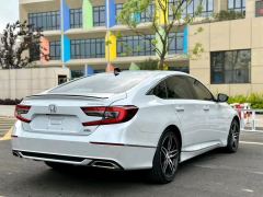 Honda Accord 260TURBO Premium Edition - photo 11