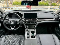 Honda Accord 260TURBO Premium Edition - photo 4
