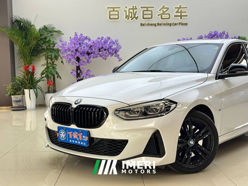 BMW 1 Series 125i M Sport Night Edition - автомобиль из Китая