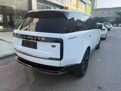 Land Rover Range Rover 3.0 L6 400PS Prestige Seven-Seat Extended Wheelbase - фото 10