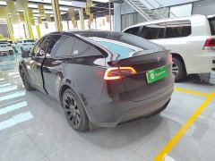 Tesla Model Y Rear-Wheel Drive - ფოტო 4