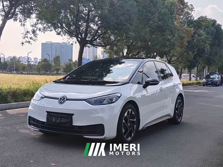 Volkswagen ID.3 Outstanding Edition - ავტომობილი ჩინეთიდან