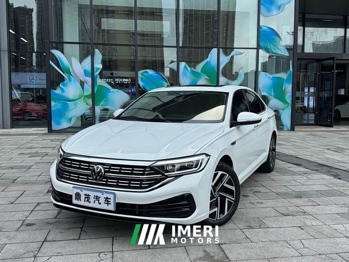 Volkswagen Sagitar 300TSI DSG Excellence Edition - автомобиль из Китая