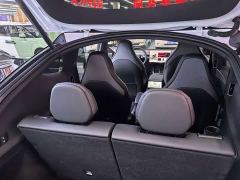 Tesla Model Y L Long Range All-Wheel Drive - ფოტო 8