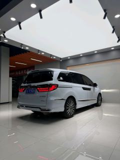 Honda Elysion e:HEV 2.0L Luxury Edition - photo 11