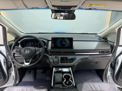 Honda Elysion e:HEV 2.0L Luxury Edition - photo 4