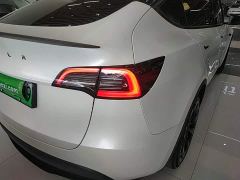 Tesla Model Y Rear-Wheel Drive - ფოტო 7