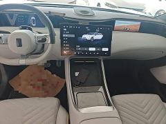 Avatr 11 Long Range Dual Motor Luxury 5-Seater - photo 12