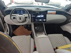 Avatr 11 Long Range Dual Motor Luxury 5-Seater - photo 9