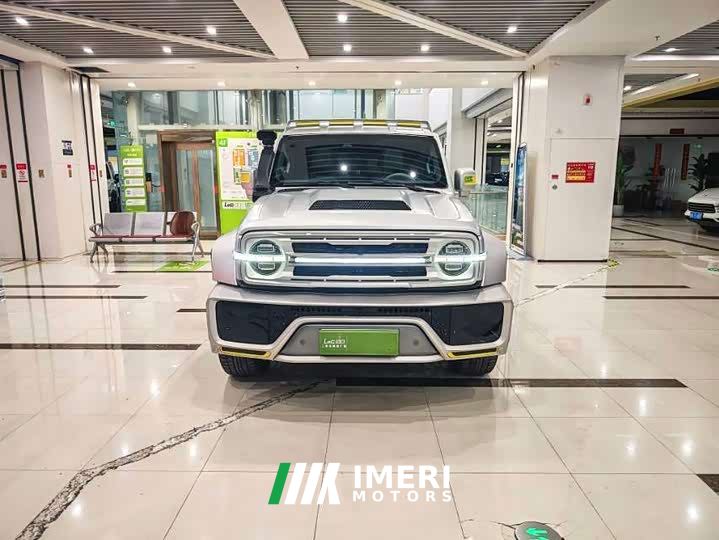 GWM Tank 300 2.0T Cyber GWM - автомобиль из Китая