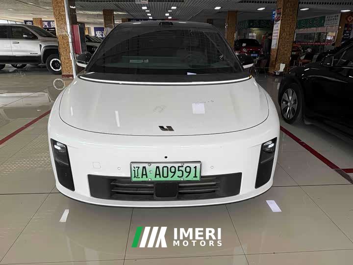 Li Auto i6 Two-wheel drive standard version - ავტომობილი ჩინეთიდან