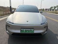Tesla Model Y L Long Range All-Wheel Drive - фото 1