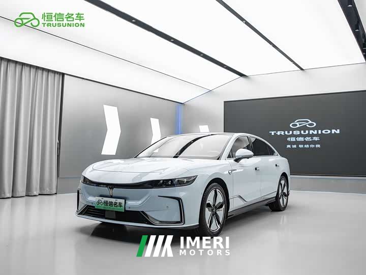 Voyah Lantu Zhaoguang Four-Wheel Drive Flagship - автомобиль из Китая