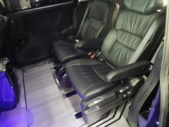 Honda Odyssey 2.0L e:HEV Sharp Premium Edition - ფოტო 16