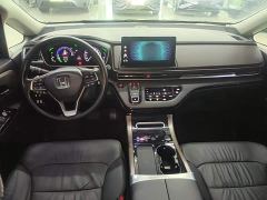 Honda Odyssey 2.0L e:HEV Sharp Premium Edition - ფოტო 9