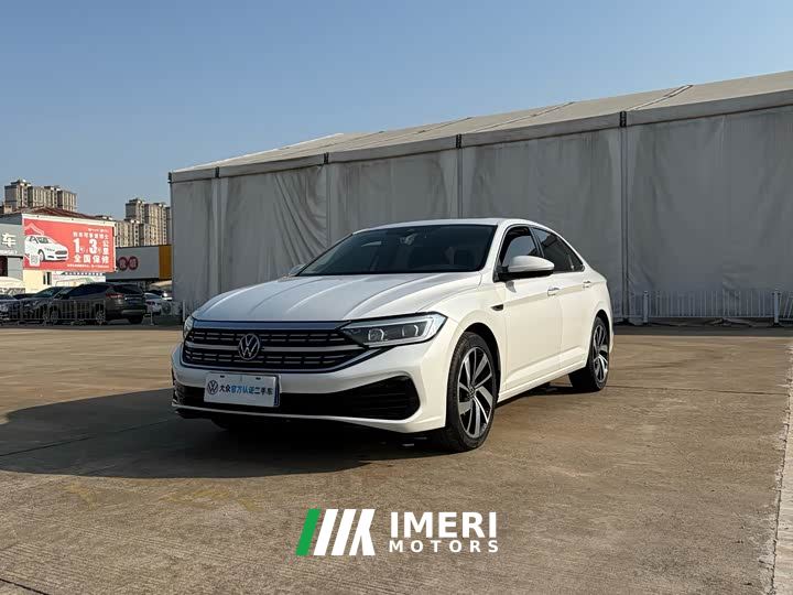 Volkswagen Sagitar 300TSI DSG Excellence Edition - автомобиль из Китая