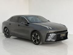 Lynk & Co 03 2.0T T5 2WDPlus 5 - фото 3