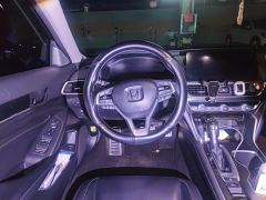 Honda Accord 260TURBO Premium Edition - фото 6