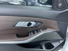 BMW 3 Series 325i M Sport Night Edition Package - ფოტო 7