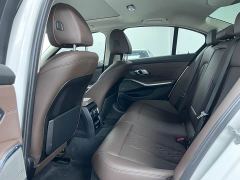BMW 3 Series 325i M Sport Night Edition Package - ფოტო 8